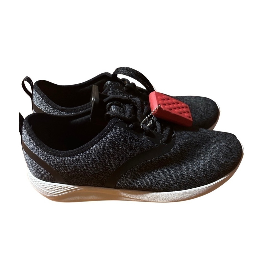 NEW Crocs Women’s LiteRide Sneakers 10